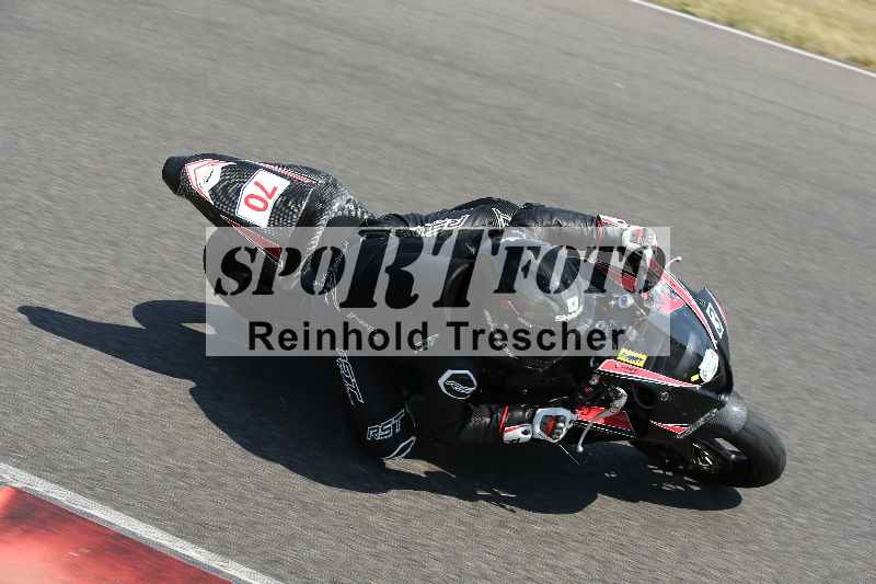 /Archiv-2023/28 05.06.2023 Moto Club Anneau du Rhin/vert-medium/3